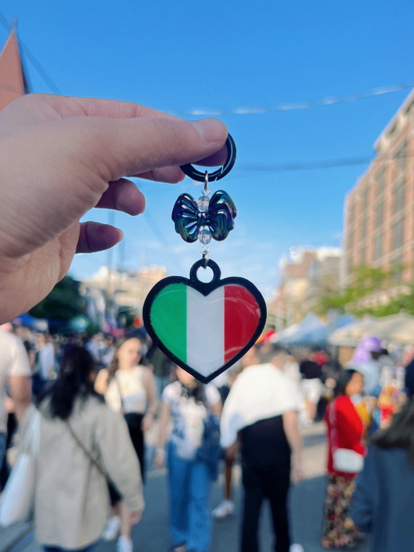 TAPSY Italy Flag NFC Keychain Tag